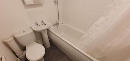 Johnny Ball Lane, Bristol - Photo 5