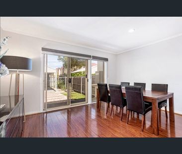 107 The Crescent, Kensington, Vic 3031 - Photo 3