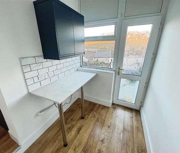 Ely Street, Tonypandy, CF40 - Photo 1