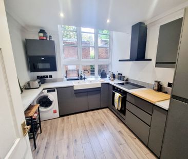 St John's School - Photo 5