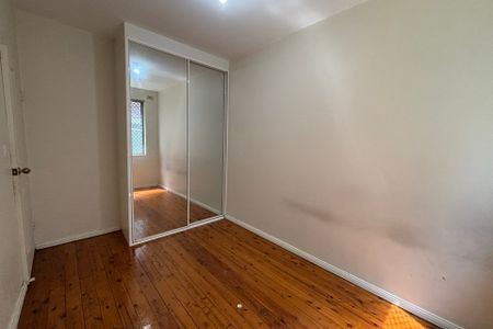 View Wednesday at 2.30pm - 2.45pm - Photo 4