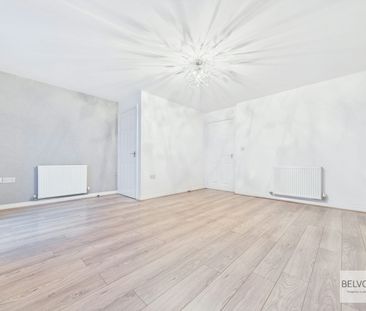 Terraced House to rent on - Photo 1