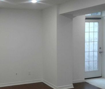 For Lease - 75 Maffey Crescent, Richmond Hill, Ontario - Photo 3