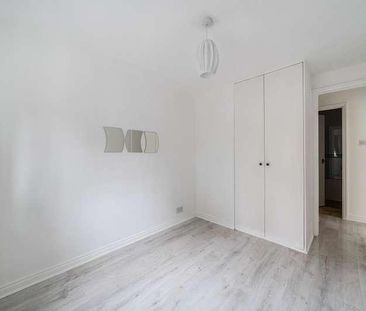 Selhurst Close, Wimbledon, SW19 - Photo 1