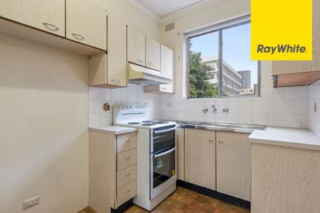 Stunning 1-Bedroom Apartment in the Heart of Epping - Photo 4