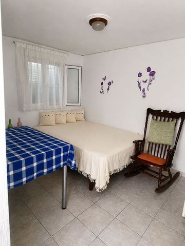 Studio/Γκαρσονιέρα για ενοικίαση Κέντρο (Παλαιά Φώκαια) - Φωτογραφία 2