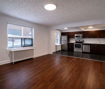 For Lease - 2404 Queen Street Unit# 27, Toronto, Ontario - Photo 3