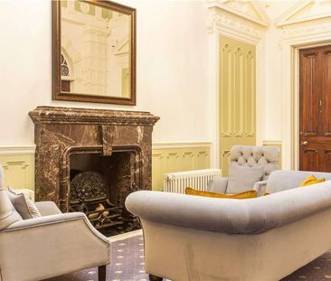 Exquisite Two Bedroom apartment within Grade-ll listed Hall convers... - Photo 2