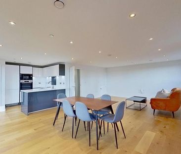 3 bedroom flat to rent - Photo 3