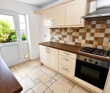 2 bedroom apartment to rent - Photo 4