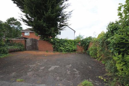 1 bedroom semi-detached house to rent - Photo 5