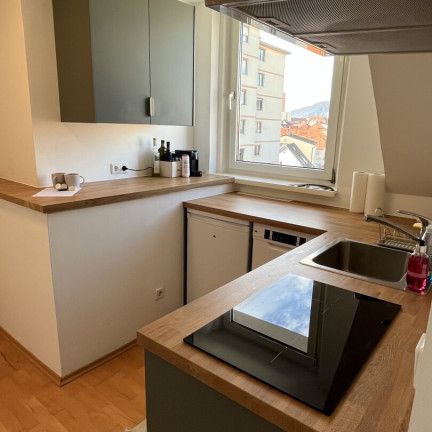 Gemütliche 2-Zimmer-Dachgeschoßwohnung in zentraler Grazer Lage - Foto 1