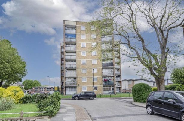 Price £1,900 pcm - Available Now - Part Furnished - Photo 1
