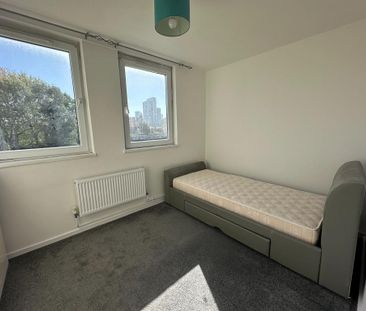 4 bedroom terraced house to rent - Photo 1