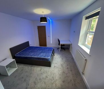 1 bedroom in a flat share to rent - Photo 6