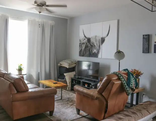 Main Floor House 2 Bedroom, 2 Bath Suite | Lethbridge - Photo 1