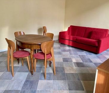 Bilocale via Massimo d'Azeglio 11, Centro Storico, Monza - Photo 1
