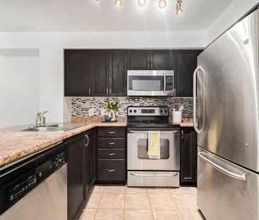 For Lease - 58 Steele Park Private, Cyrville - Carson Grove - Pinev... - Photo 2