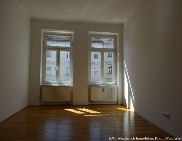 Wie ein 6er im Lotto: Kleines Raumwunder mit EBK & Tageslichtbad - Foto 1