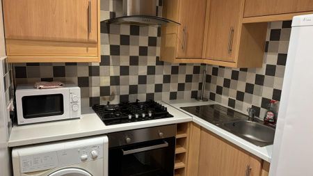 1 bedroom apartment to rent - Photo 4