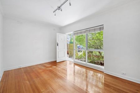 2/41 Northcote Avenue, Caulfield North VIC 3161 - Apartment For Rent | Domain - Photo 3