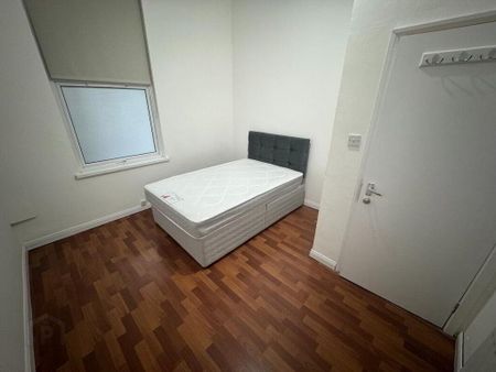Apartment 1 32 North Parade, Belfast, BT7 2GG - Photo 2