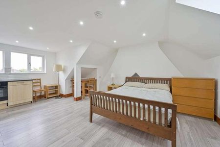 Dorset Road, Sw, Morden, SW19 - Photo 2