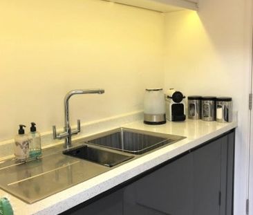 2 Bed Detached House, Stanmer Park Road, BN1 - Photo 6