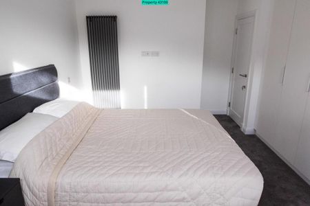 4 bedroom terraced house to rent - Photo 5