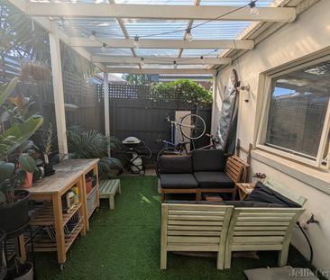 2/8 Goulburn Street, Yarraville - Photo 5
