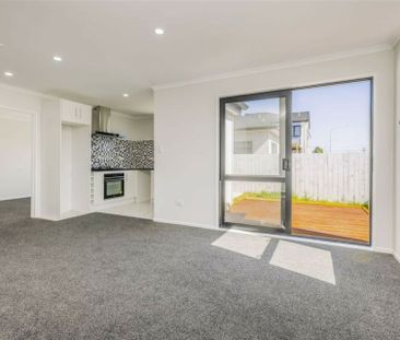 Modern, Light-Filled Living in Takanini - Photo 6