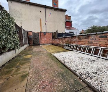 2 bedroom terraced house to rent - Photo 6