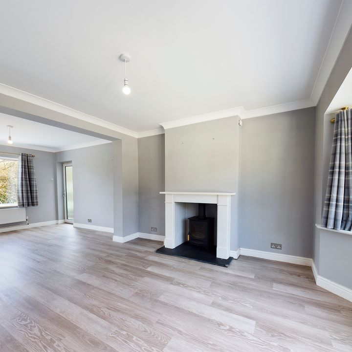 3 bed detached house to rent in Cherry Tree Road, Beaconsfield, HP9 1BD - Photo 1