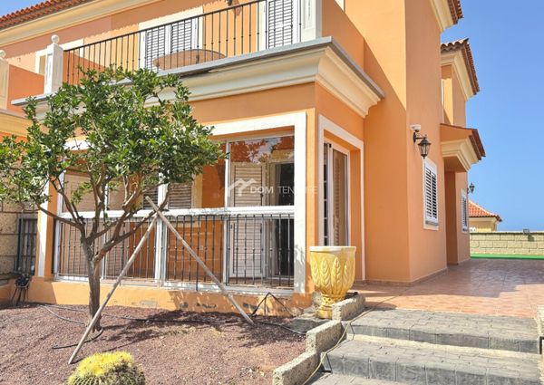 Chalet pareado · Alquiler a largo plazo ·