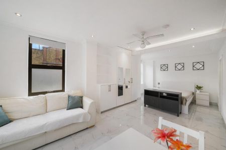 Studio to rent - Photo 3