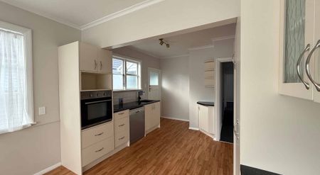 Ebdentown 3 Bedrooms - Photo 5