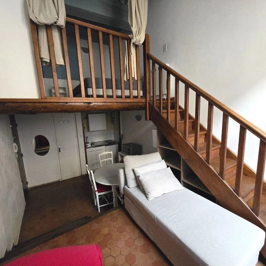 Location Appartement 1 pièce 26m² AIX EN PROVENCE 90ème - Photo 1