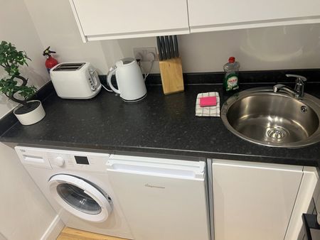 1 Bed Flat, Bathfield, EH6 - Photo 2