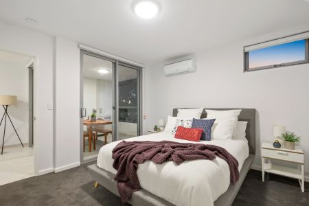 Modern Apartment in Sought after Innaloo location! HOME OPEN TUESDAY 17 FEBRUARY AT 10.30AM SHARP! - Photo 4