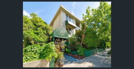 Three-Bedroom unit in Prime Location - Photo 4