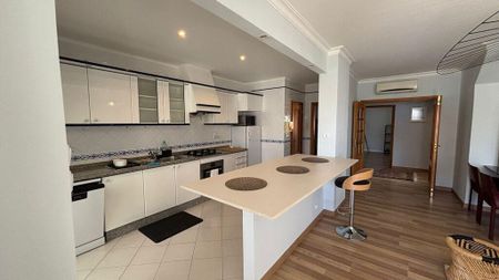 3 Bedroom Apartment with parking, Bairro do Rosário, Cascais - Photo 4