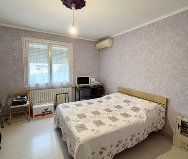 À LOUER — MAISON 3 CHAMBRES AVEC GARAGE ET JARDIN — NARBONNE - Photo 3