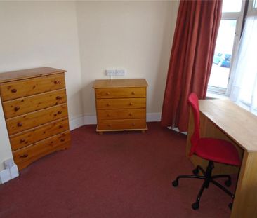 5 bedroom semi-detached house to rent - Photo 4