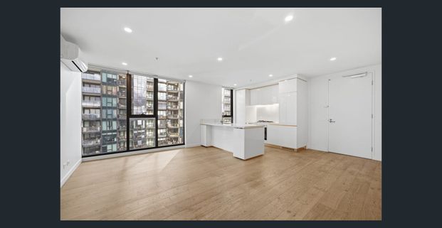 Premium Corner Apartment with Exceptional TRIO Amenities - Photo 1