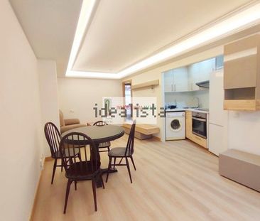 Alquiler de piso en CL Nueve De Mayo - Photo 5