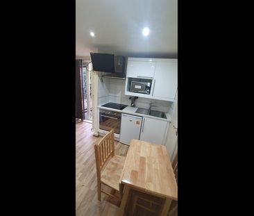 Studio Flat, Ash Grove, NW2 - Photo 4