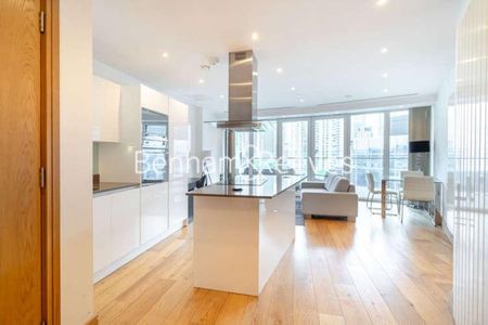 Crossharbour Plaza, Canary Wharf, E14 - Photo 3