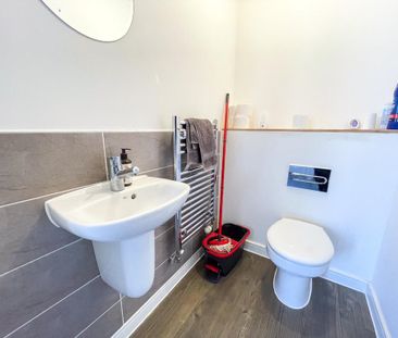 3 bedroom detached house to rent - Photo 5