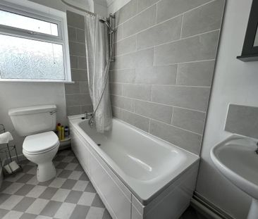 2 bedroom house to rent - Photo 3