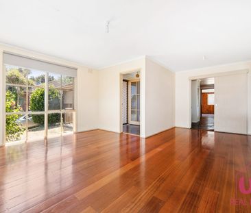 Spacious Living with Comfort & Convenience - Photo 6